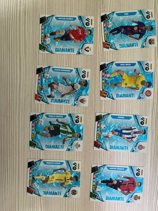 3 Cromos Adrenalyn XL 25-26 Guantes de Oro