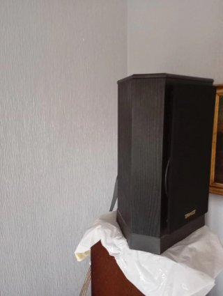 Altavoces Tannoy 603 II. Monitor diseño exagonal.