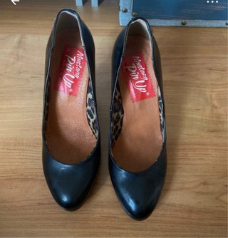 Zapatos Mustang Pin Up Negros