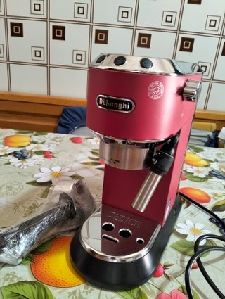 Macchina caffè DeLonghi Dedica Rossa