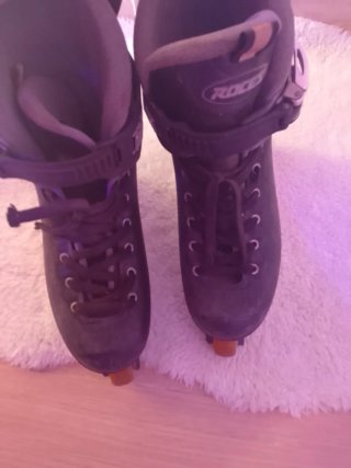 Patines en línea negros