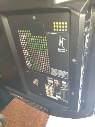 LG Smart TV Plasma 50" para piezas o reparar