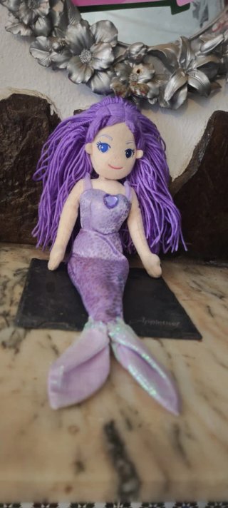 Muñeca Sirena Merissa Morada