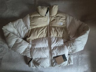 Cazadora The North Face Beige y Blanca