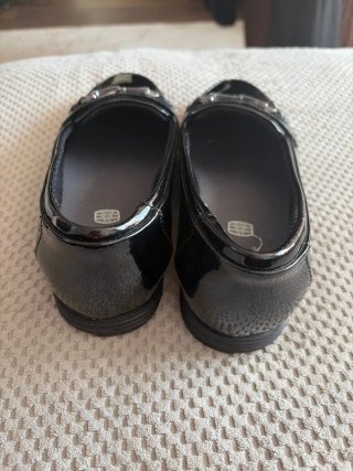 Zapatos Clarks charol talla 40