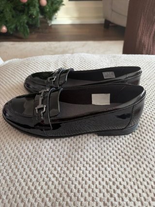 Zapatos Clarks charol talla 40