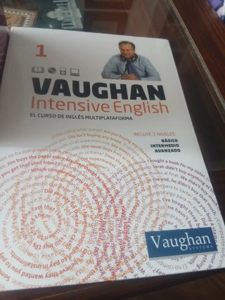 Curso Vaughan Intensive English libros y Cds