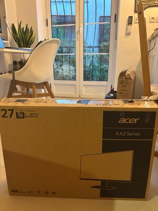 Monitor Acer 27 con caja