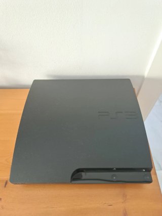 PlayStation 3 Slim + 3 Mandos Ps Move + 1 Joystick