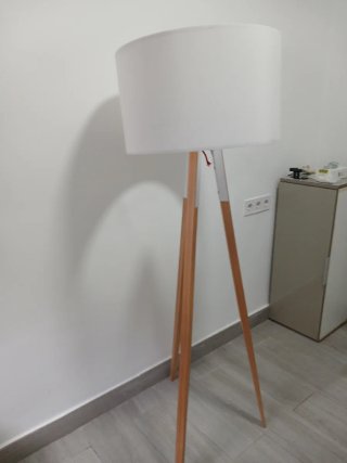 Lámpara de pie estilo nórdico