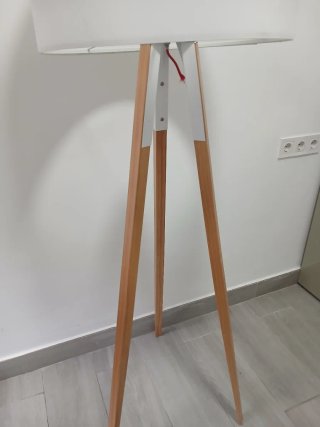 Lámpara de pie estilo nórdico