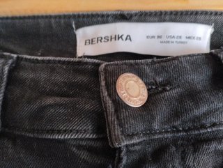 Pantalón vaquero Bershka hombre negro skinny