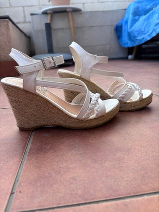 Sandalias de Cuña Blancas In Side Talla 37