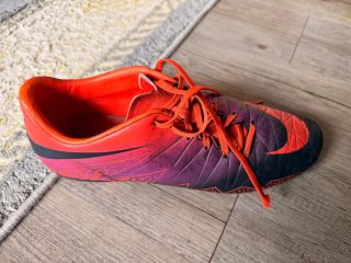 Botas de Fútbol Nike Naranjas y Negras