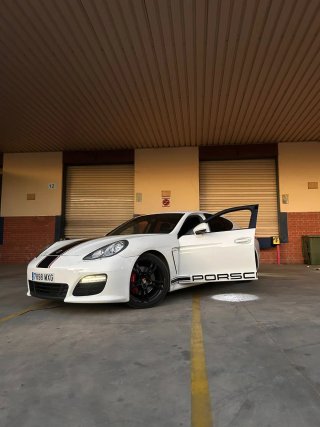 Porsche Panamera 2012