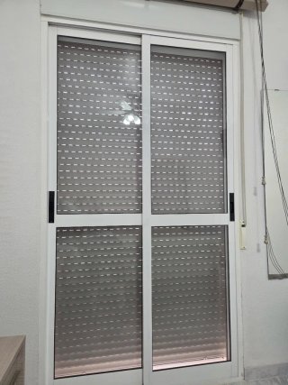 4 Ventanas correderas con persiana 2 balconeras