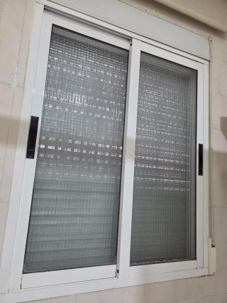 4 Ventanas correderas con persiana 2 balconeras
