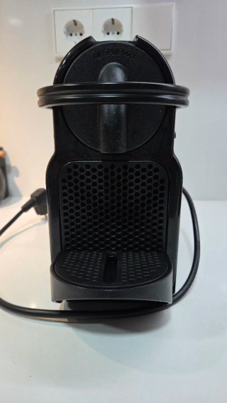 Cafetera Nespresso DeLonghi Inissia Negra