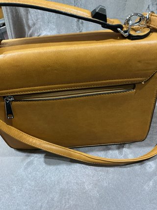 Borsa a tracolla ocra e nera