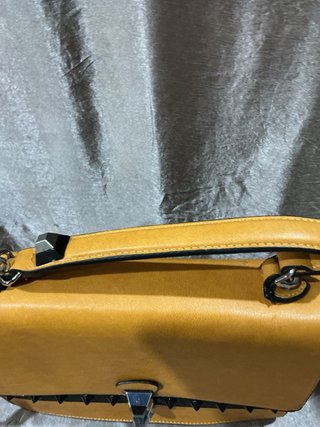 Borsa a tracolla ocra e nera