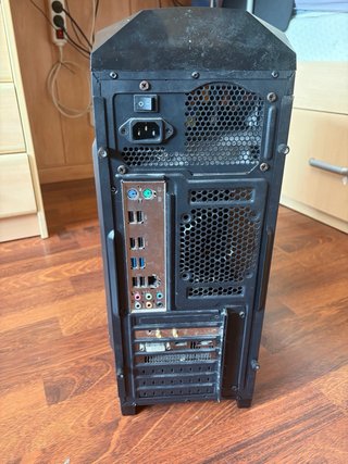 PC de sobremesa MSI para piezas