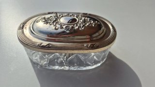 Joyero de Cristal con Tapa de Plata