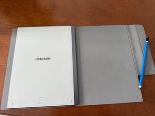 Remarkable 2 con funda y lápiz
