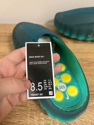 Nike Mind 001