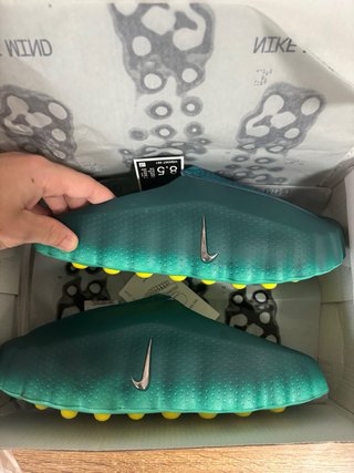 Nike Mind 001