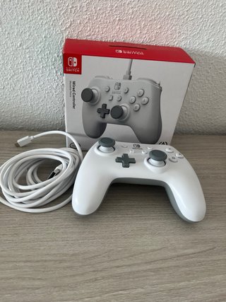 Mando Nintendo Switch PowerA Blanco con Cable