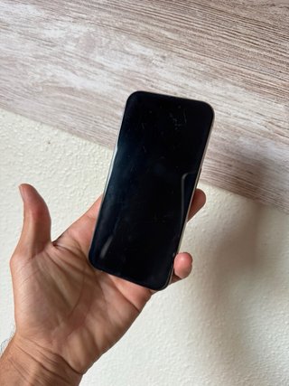 iPhone 16 Pro Gris
