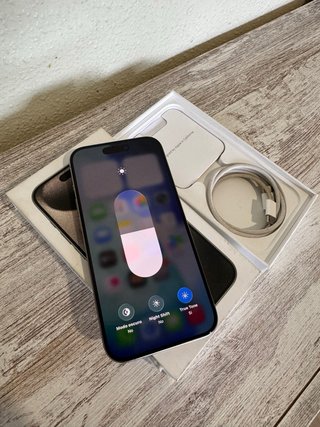 iPhone 16 Pro Gris