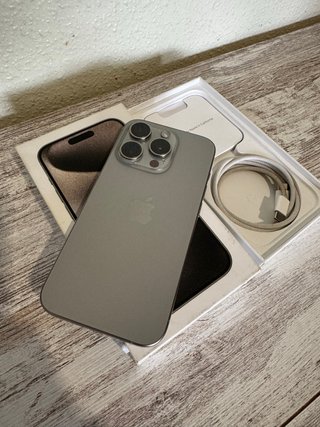 iPhone 16 Pro Gris