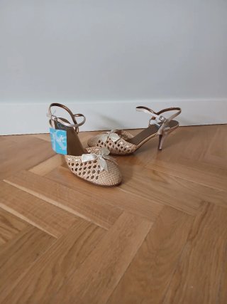 Zapatos Alex Silva Beige y Dorado