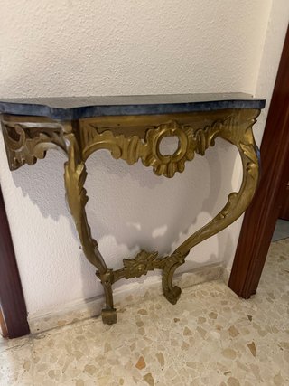 Mesa de pared de madera