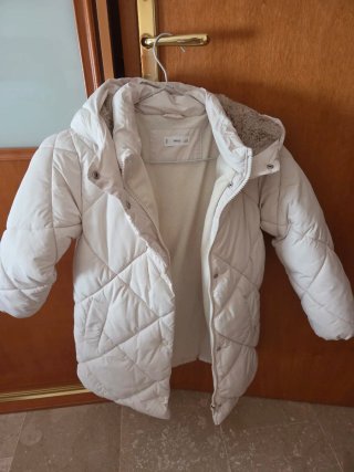 Abrigo niña Mango beige