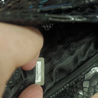 Clutch Michael Kors Webster Negro