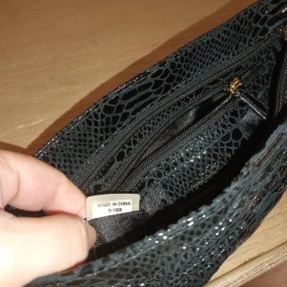 Clutch Michael Kors Webster Negro