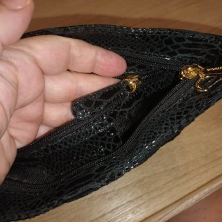 Clutch Michael Kors Webster Negro