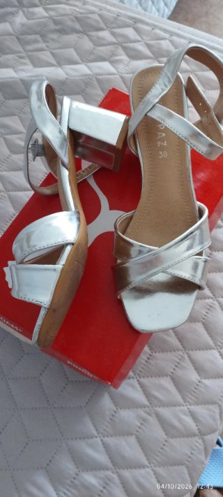 Sandalias tacón plateadas