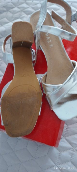 Sandalias tacón plateadas