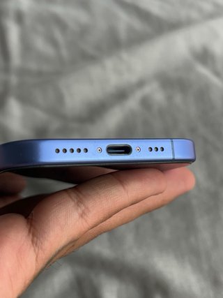 iPhone 16 Azul Como Nuevo!