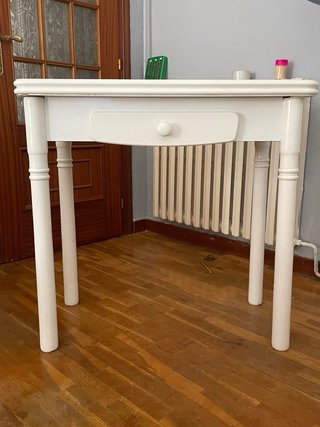 Mesa de comedor blanca extensible