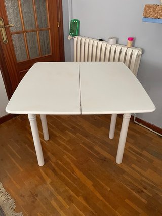 Mesa de comedor blanca extensible