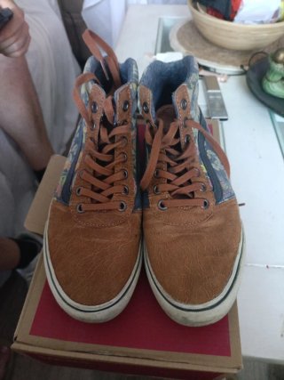 Zapatillas Vans Marrones con Flores