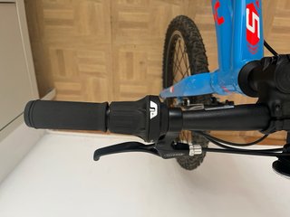 Bicicleta Infantil Monty Azul/Rojo