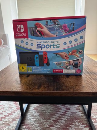Nintendo Switch V2 + Mario Kart 8 Deluxe