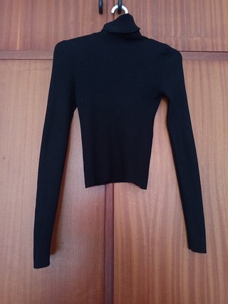 Jersey cuello alto acanalado negro Pull&Bear Talla