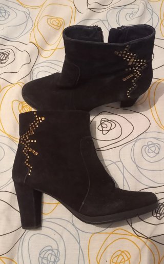Botines Negros piel y ante.