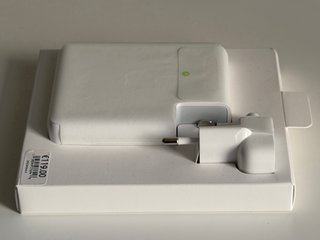Cargador rápido USB-C de 140W – MacBook Pro Apple